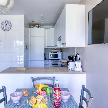 D'azur-9 By Interhome *