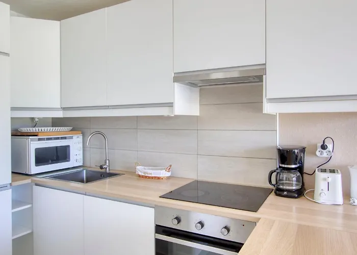 D'azur-9 By Interhome